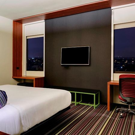 Отель Aloft Асунсьон Экстерьер фото